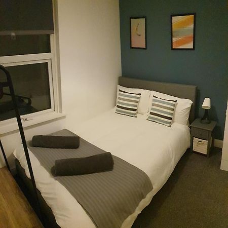 4 Bedrooms, Sleeps 10, Near Lfc & Efc Liverpool Exteriér fotografie
