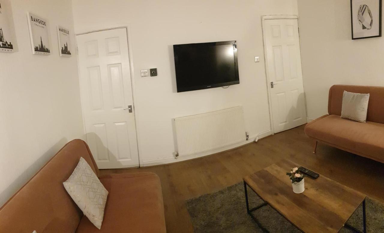 4 Bedrooms, Sleeps 10, Near Lfc & Efc Liverpool Exteriér fotografie